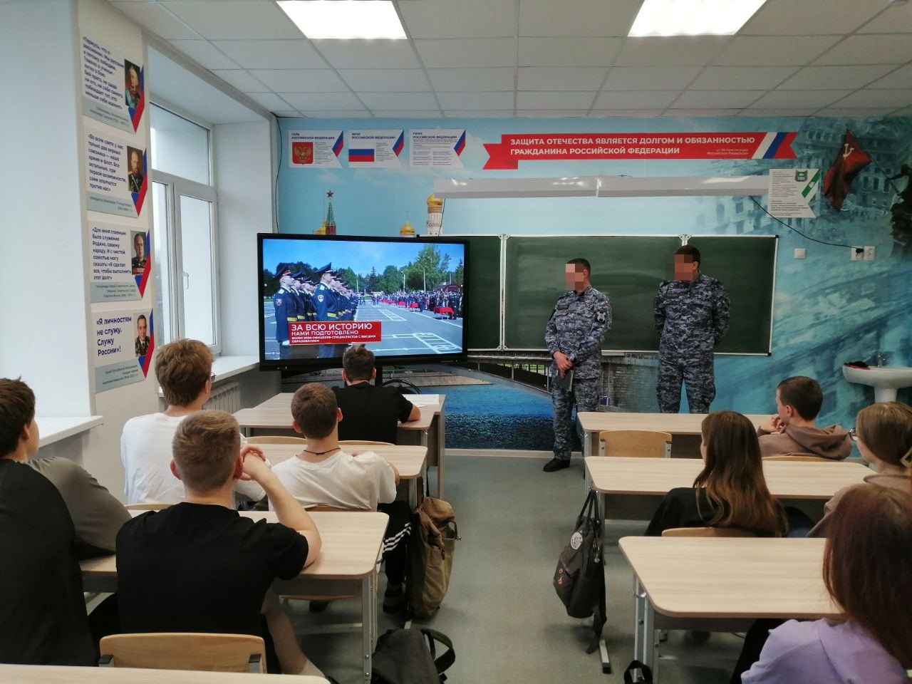 Есть такая профессия - Родину защищать.
