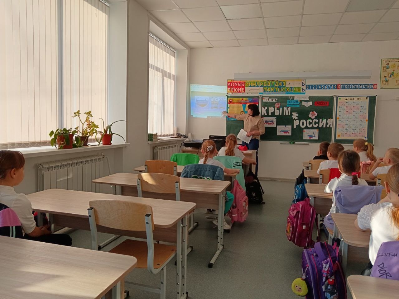  «10 лет в родной гавани» .