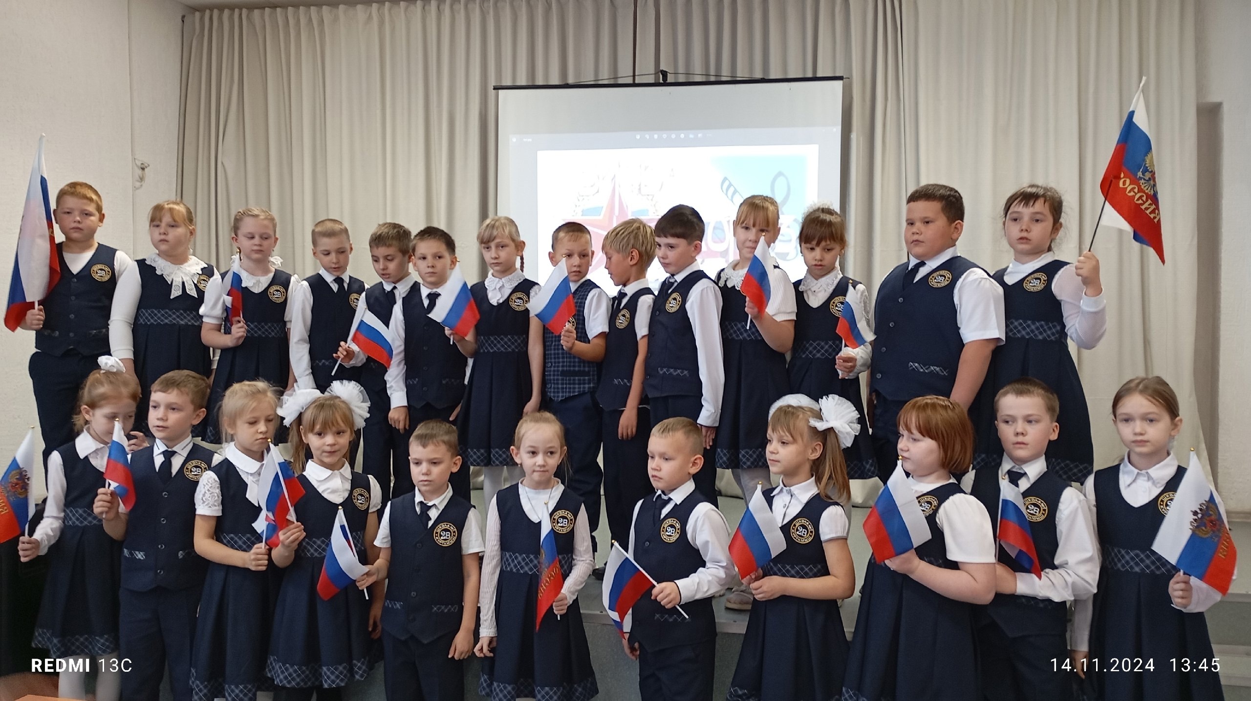 КОНКУРС ШКОЛЬНЫХ ХОРОВ .