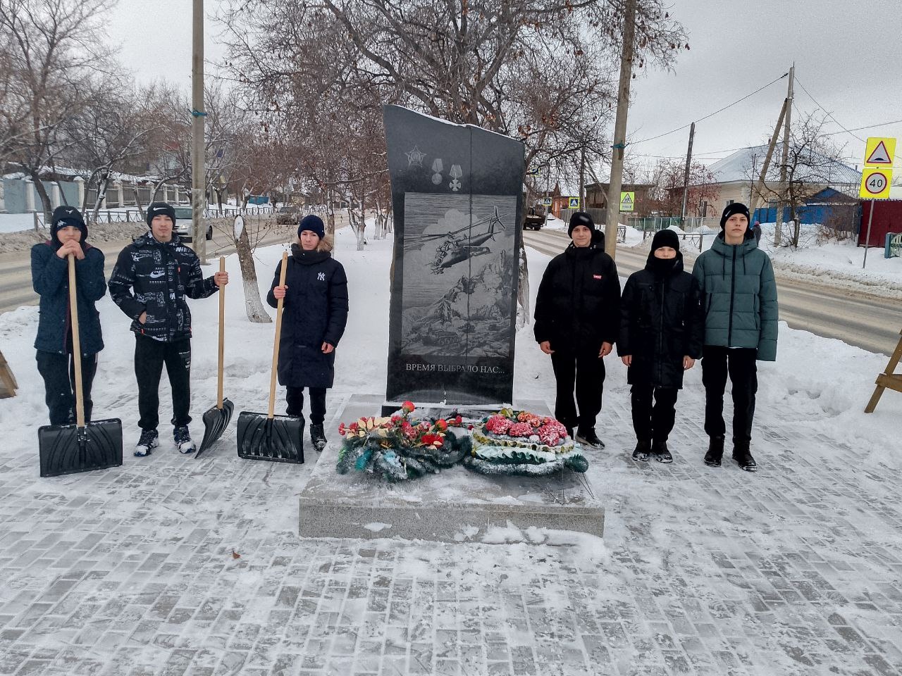 ВОЛОНТЕРЫ В ДЕЛЕ.